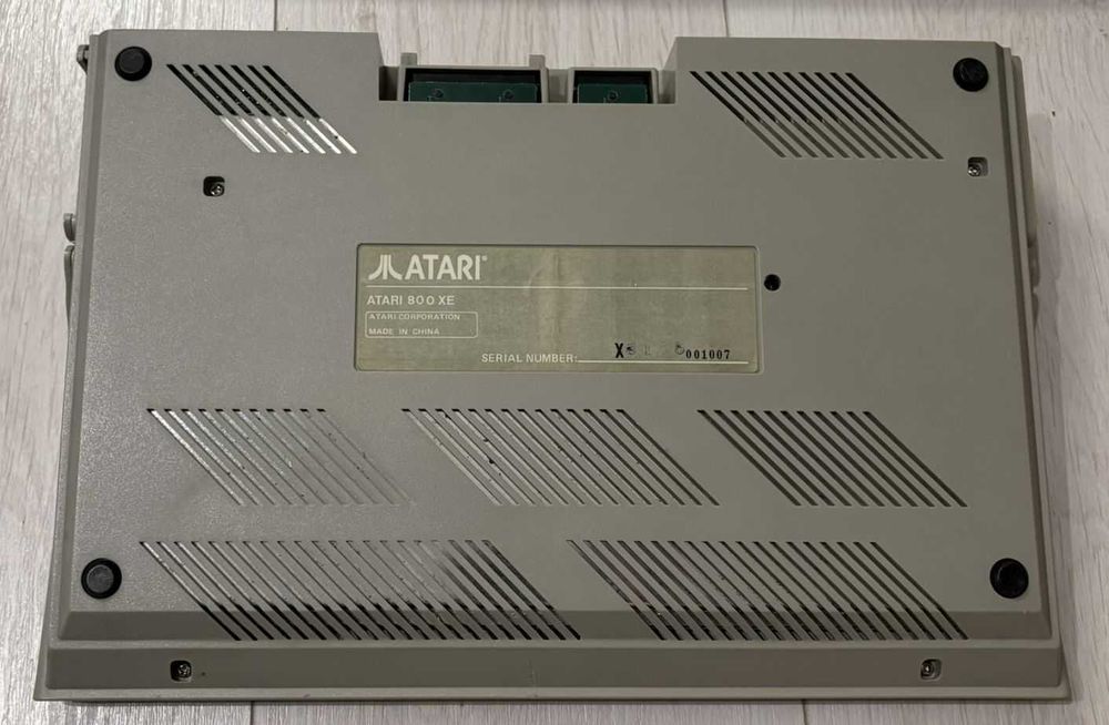 Atari 800XE 1MB zasilacz i adapter video