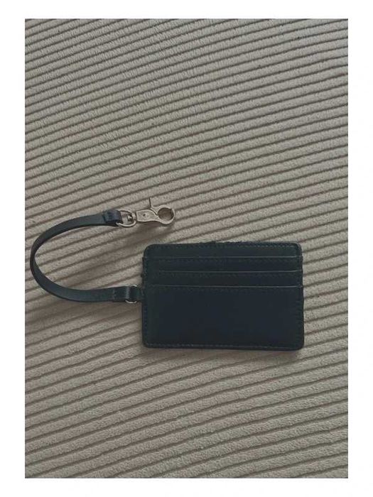 Czarny portfel na karty parfois