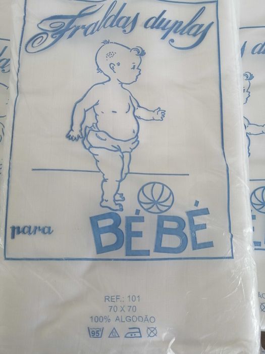 lote de 12 fraldas bebé novas