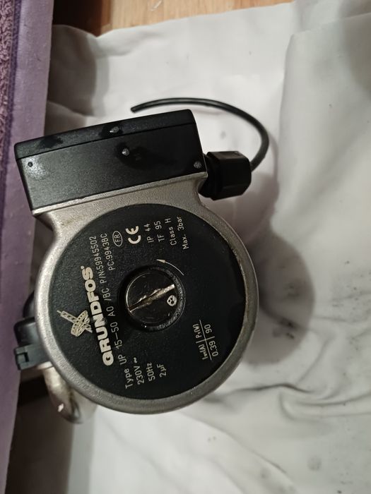 Pompa obiegowa marki Grundfos, model UP 15-50 A0/BC.
