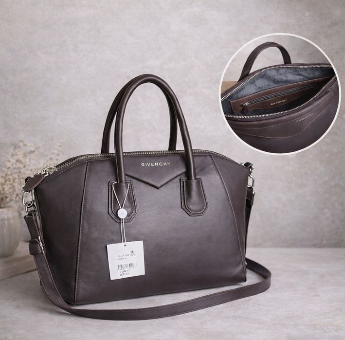 Сумка Givenchy      .