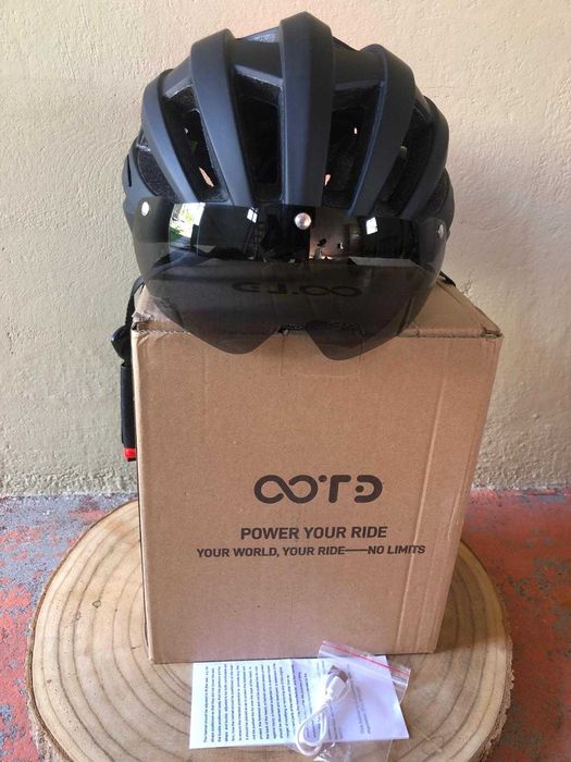 Capacete Ootd para bicicleta/Trotinete novo
