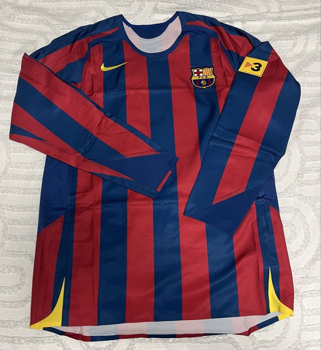 FC Barcelona Ronaldinho reissue Nike M 2005/06