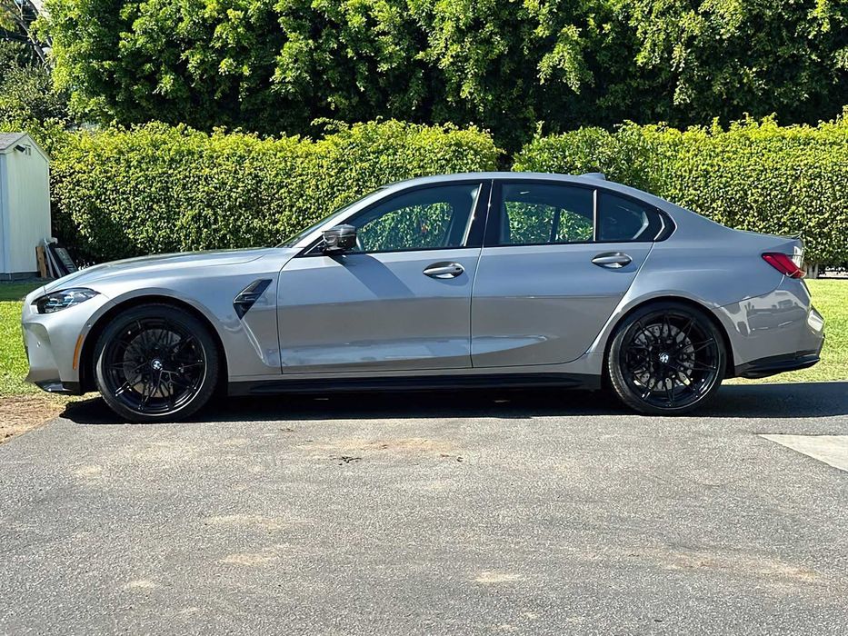 BMW M3      2022
