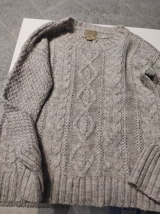 Swetr rozmiar 36 stan idealny