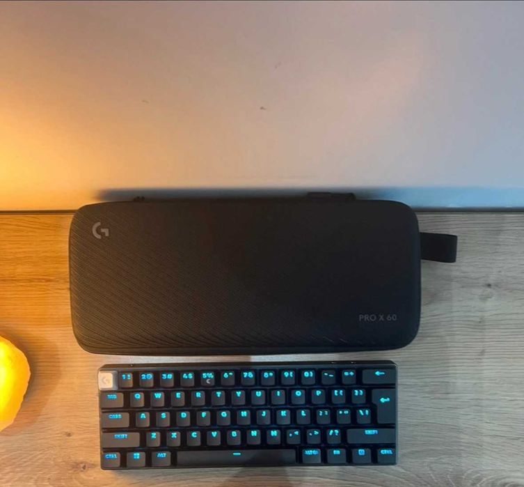 Teclado Mecânico Logitech G Pro X 60 Lightspeed RGB Wireless