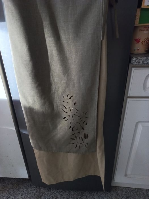 Vestido comprido em 2 tons de verde seco