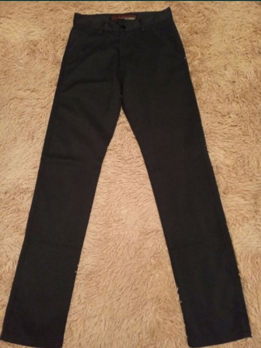 Брюки чоловічі, чорні.