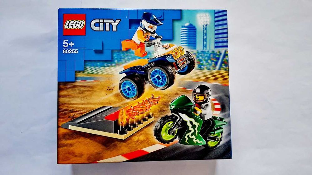 Lego City Race 60255 Stunt Team selado