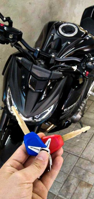 Виготовлення автомобільних ключів / виготовлення ключів для мотоцикла