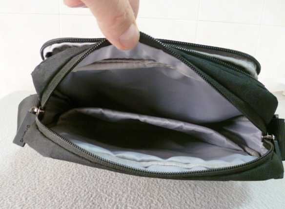 Saco de ombro impermeável para tablet até 11 polegadas - Marca AOKING64585472372610122