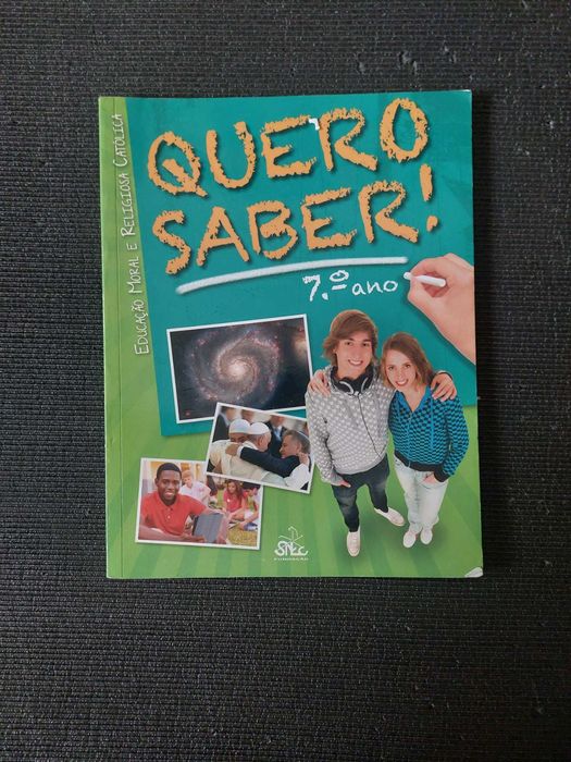 Manual escolar da disciplina Moral do 7º ano