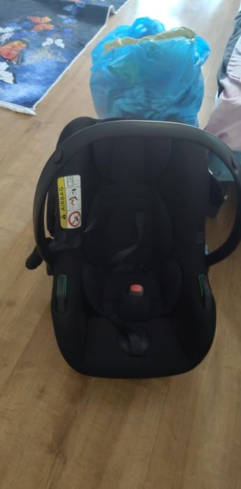 Avionaut Cosmo Smart – fotelik samochodowy 0-13 kg - Black
