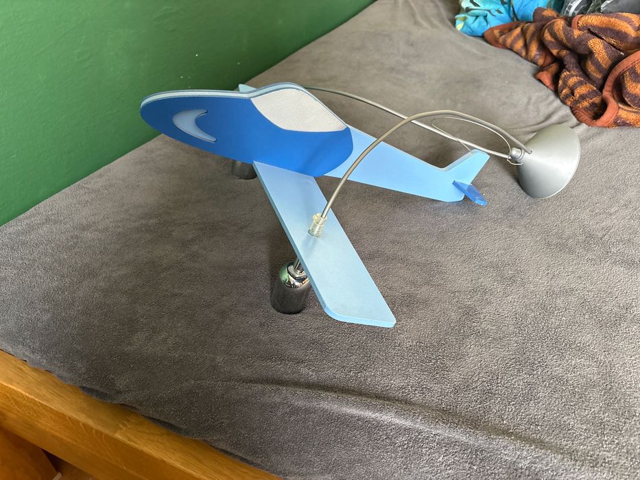 Lampa wisząca samolot dziecięca