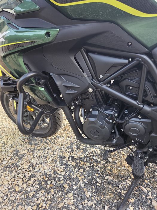 Motocykl Benelli TRK 502