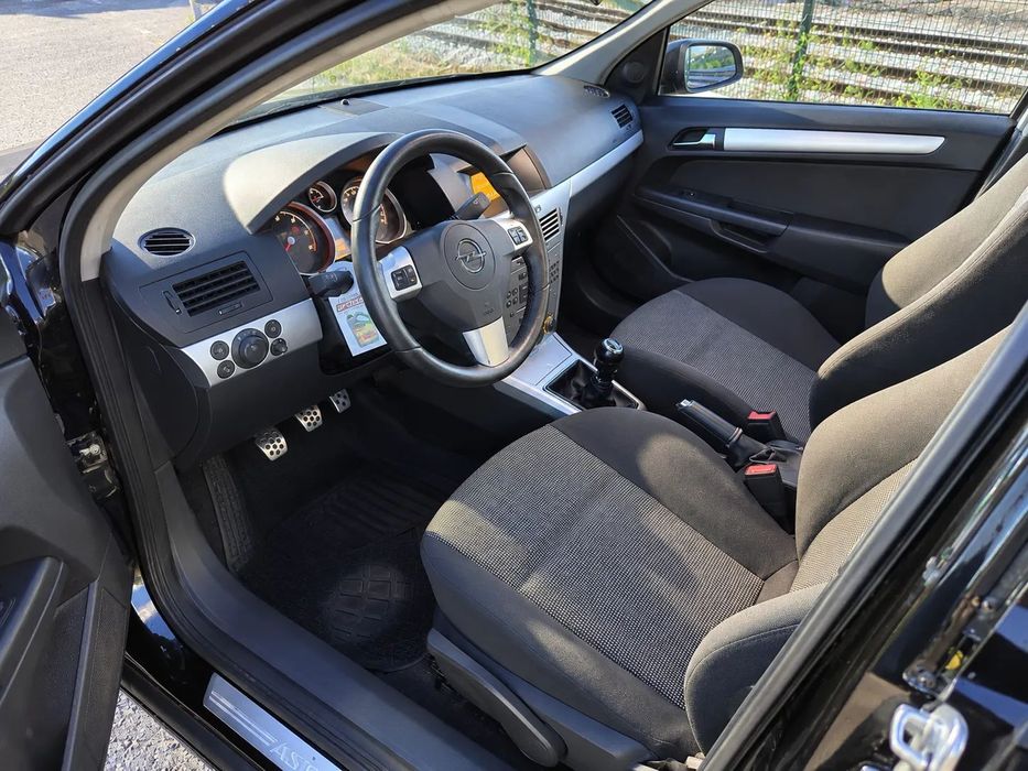Opel Astra 1.3 CDTi Edition foto 5