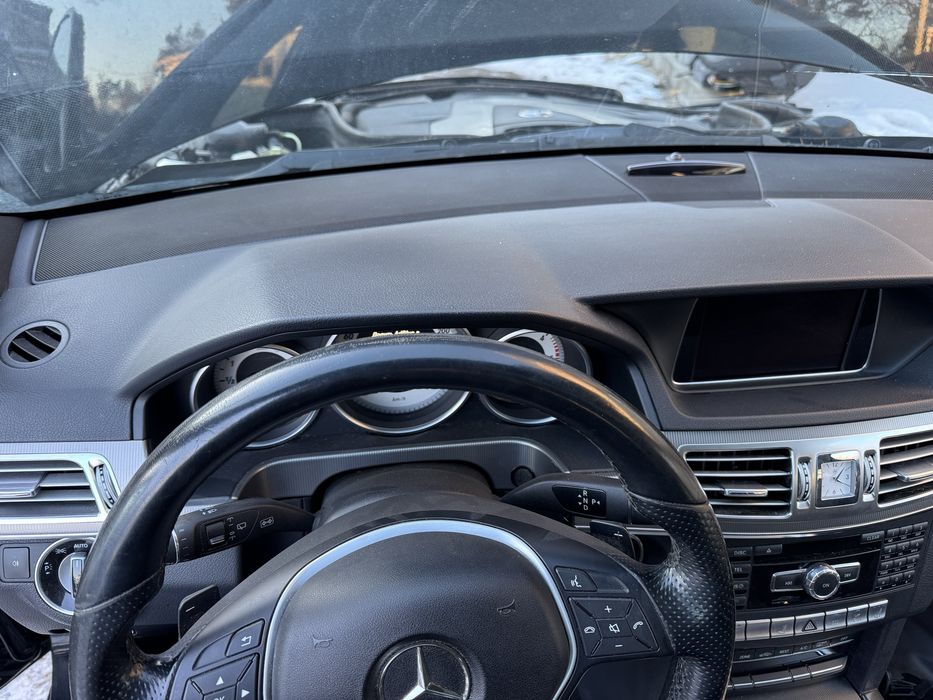 Торпеда w212 rest mercedes торпеда мерседес 212 рест консоль чорна