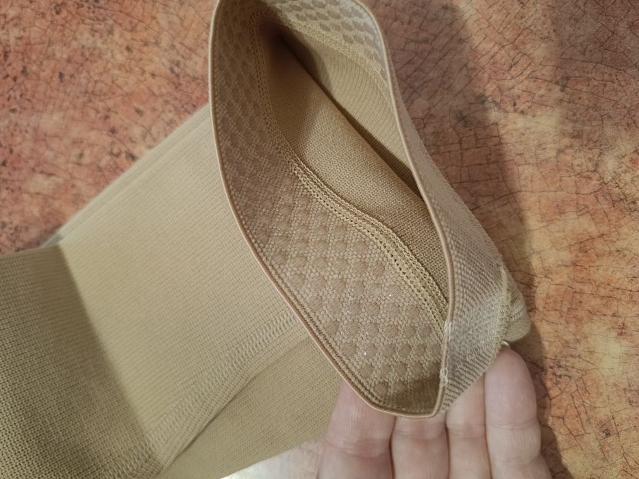 Компресіцний рукав та манжета для одягання VARISAN, Італія