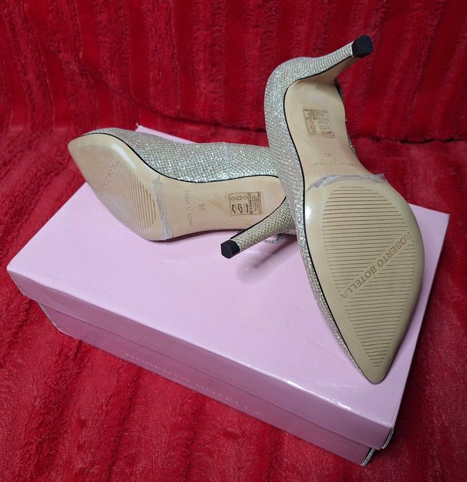 Sapatos de salto Roberto Botella