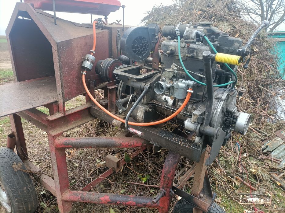 Rębak do gałęzi na 4 noże wydajny i mocny