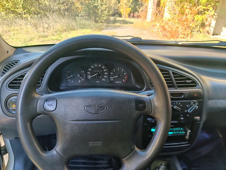 Daewoo Lanos . .