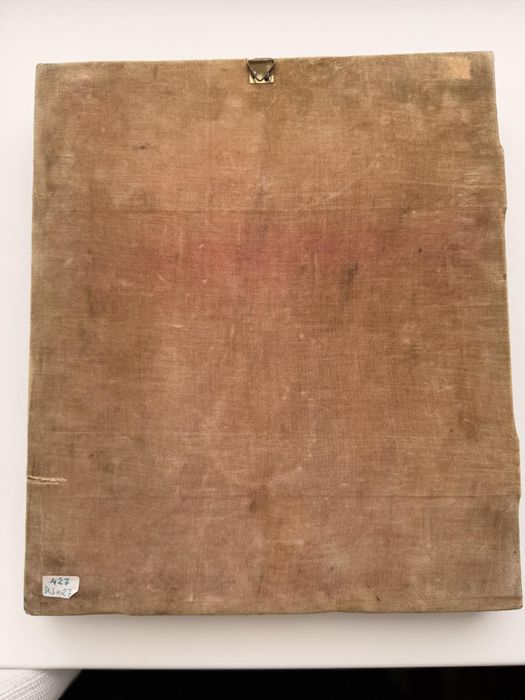 Старирная икона в серебрянном окладе 31,5 на 27 см