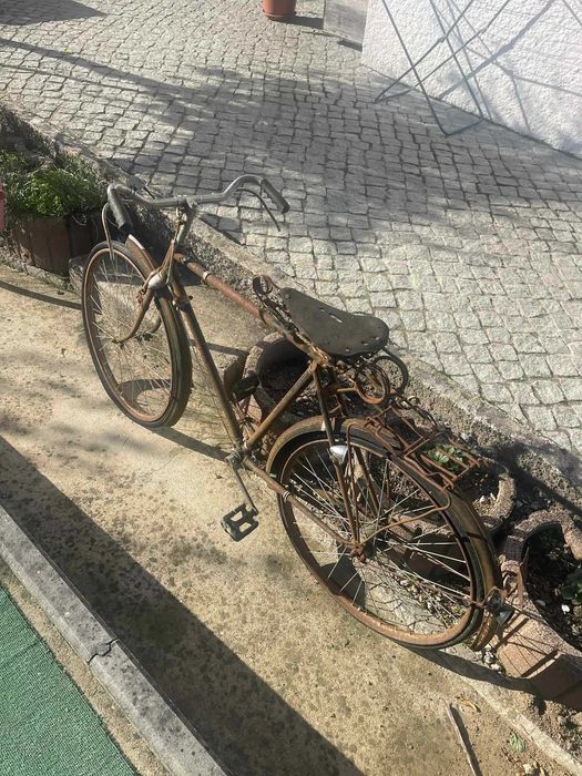 Bicicletas Rusticas pasteleira para decoração