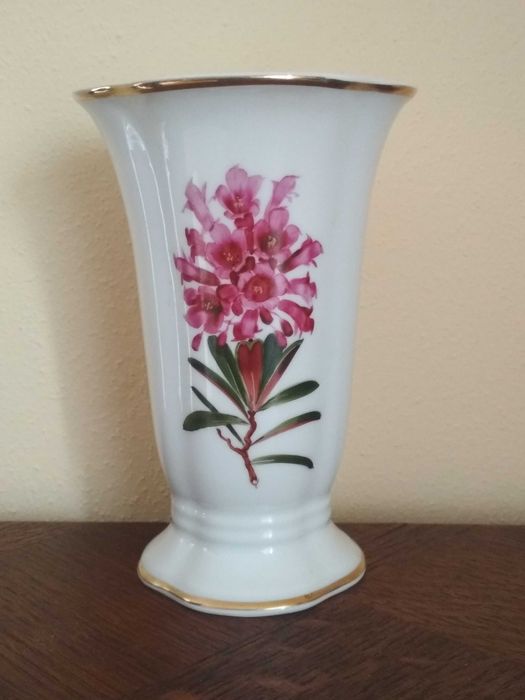 Wazon - porcelana - Jaworzyna Śląska - Königszelt, lata 30-40 XX