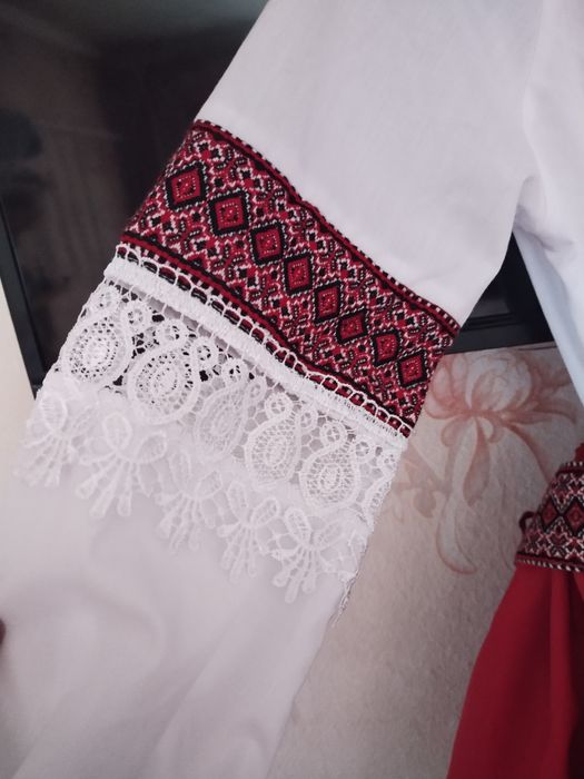 Спідниця  з вишиванкою для дівчинки