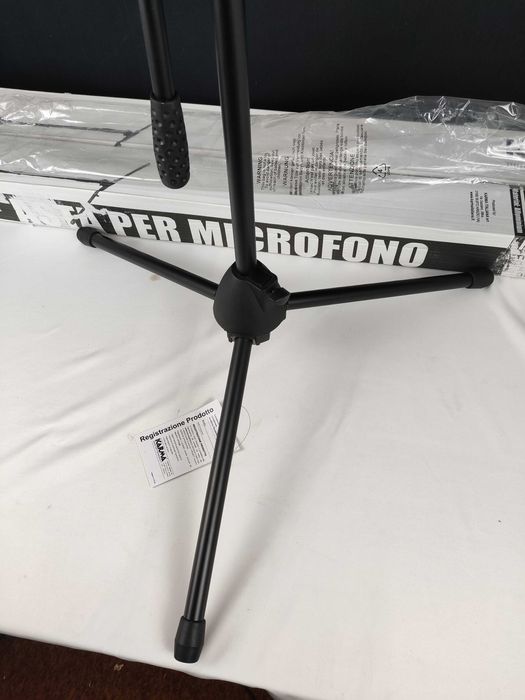 2 Tripés Microfone Karma KM-AM7K Novos