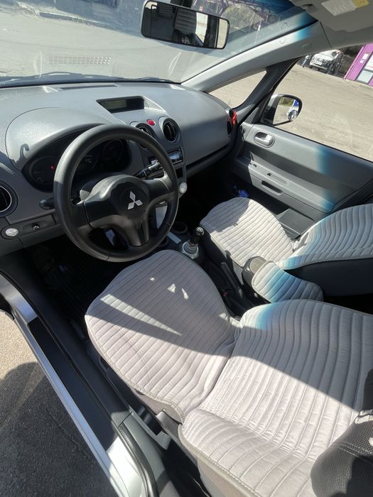 Продам Mitsubishi kolt автомат