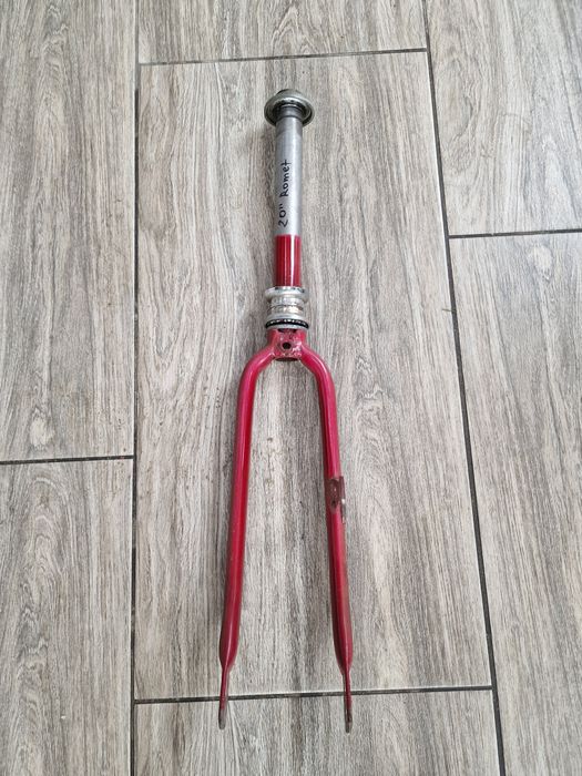 Widelec rowerowy przedni sztywny Romet 20 cali