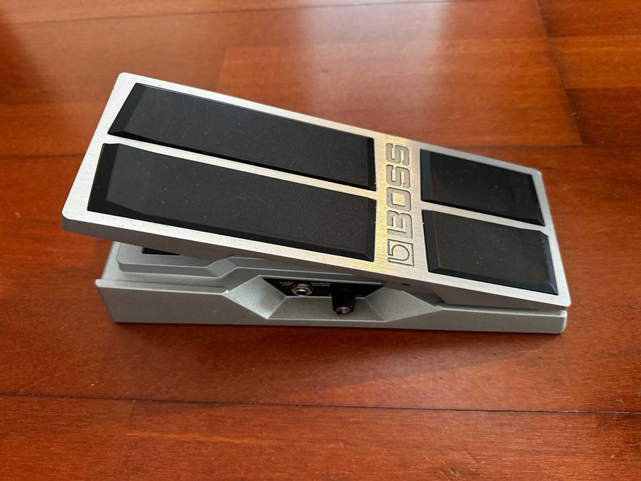 Pedal de Volume Boss FV-500H