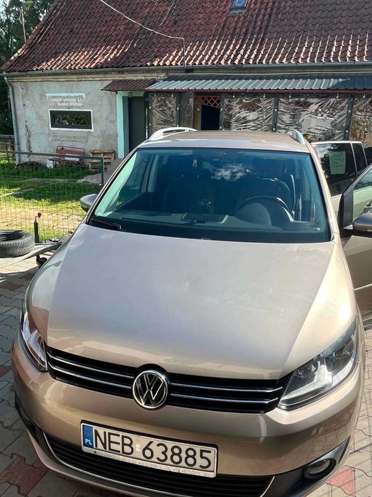 Sprzedam Volkswagen Touran 1.6tdi 105km rok 2014