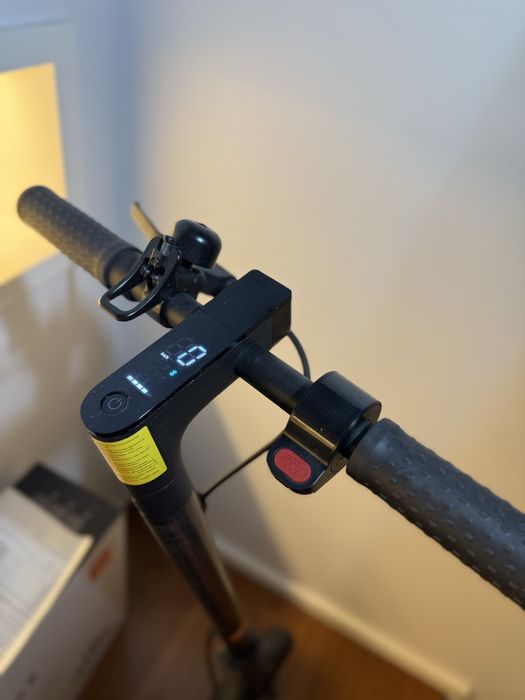 Trotinete Xiaomi Mi Electric Scooter Pro 2 + pneu suplente + caixa