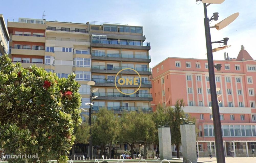 Penthouse Exclusiva – Primeira Linha do Mar,  Sol do Nascer ao Pôr do