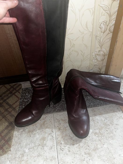 Кожаные сапоги женские
