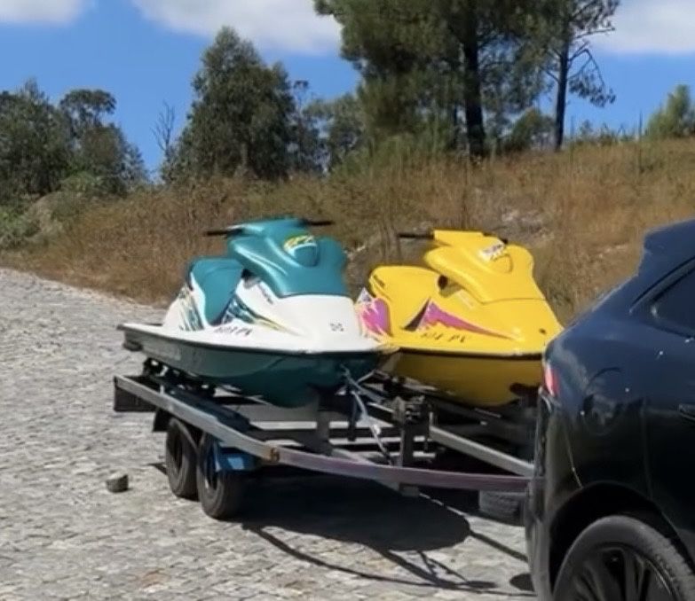 2 Motos de Água Sea Doo XP + Reboque Duplo T