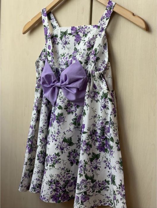 сукня з бантом на спинці у квітковий принт на дівчинку 110 см