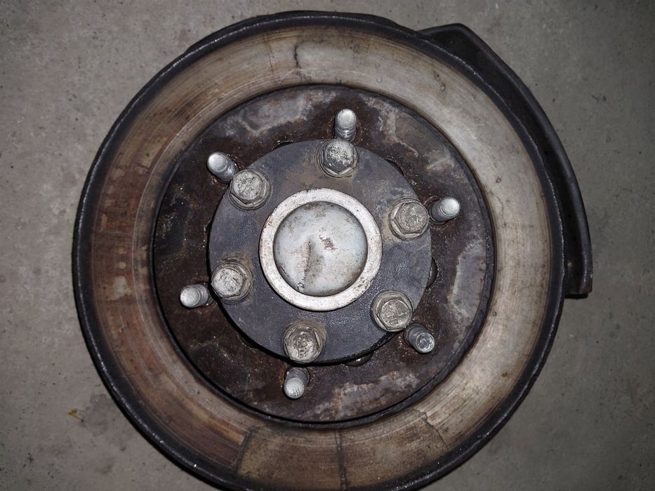 Цапфа мітсубіші паджеро спорт