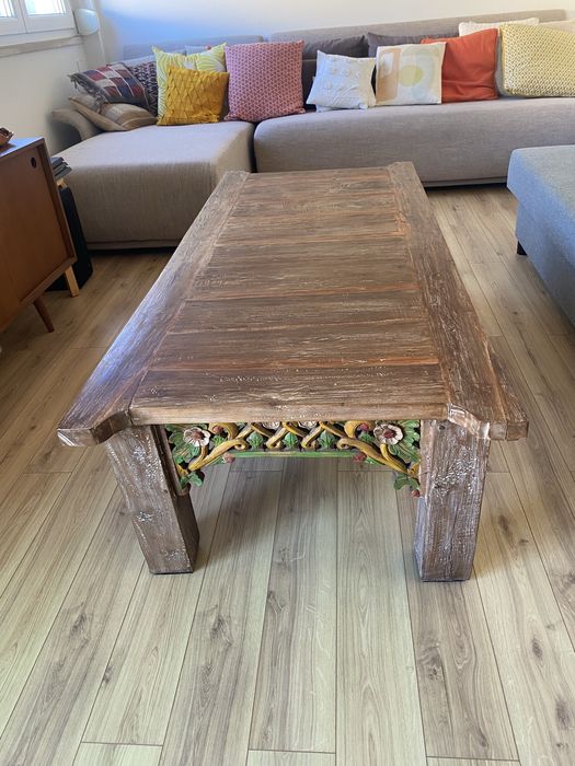 Vendo mesa Bali de madeira maciça nova