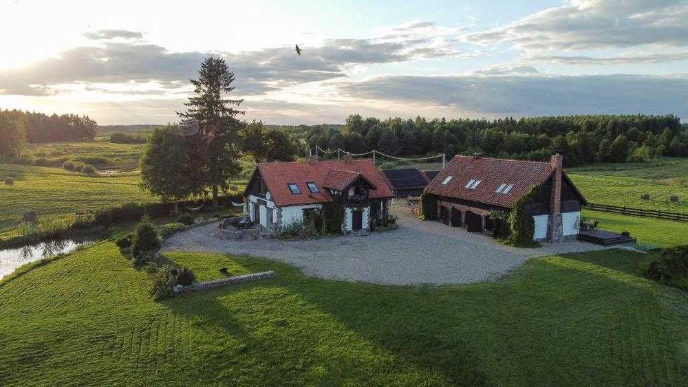 Wspaniałe Siedlisko na Mazurach - Komfort i Prywatność