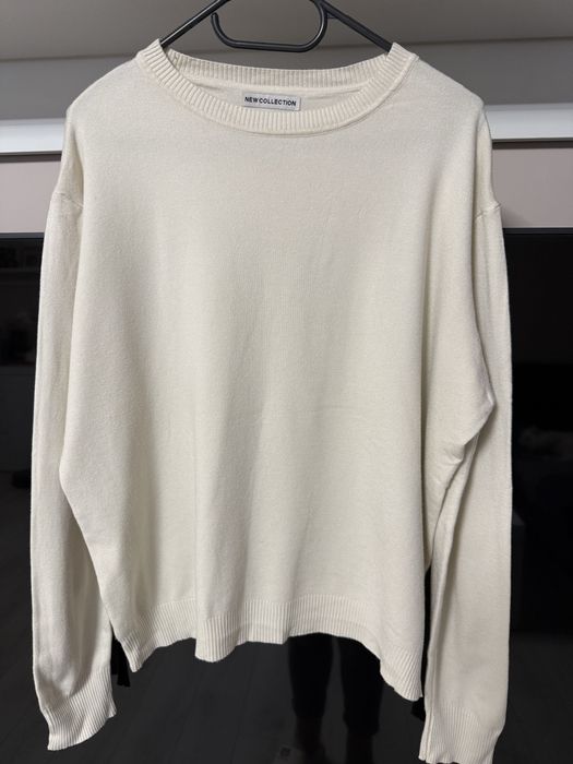 Beżowy sweterek włoski