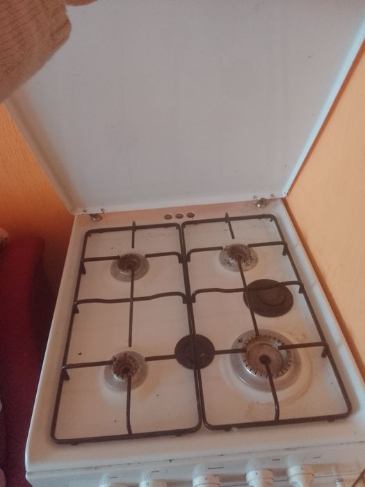 Kuchenka na gaz stan bardzo dobry
