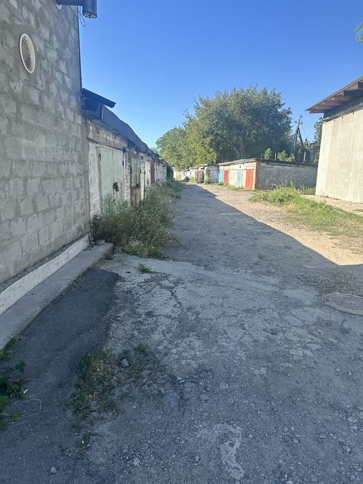 Капітальний гараж Турист