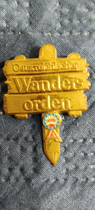 odznaka Austriackiego Stowarzyszenia Turystyki Pieszej