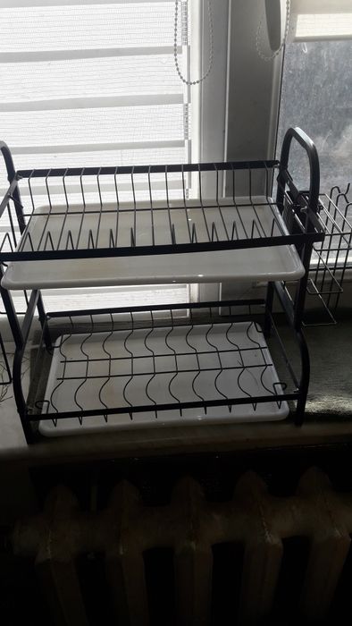 Сушилка для посуды.