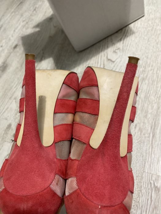 Szpilki buty guess 37