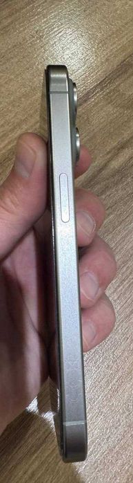 Продам iPhone 15 Pro 256 GB