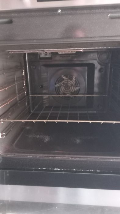 Fogão eléctrico com forno